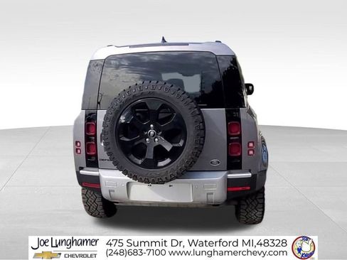 Used 2023 Land Rover Defender 110 SE AWD/4WD image 7
