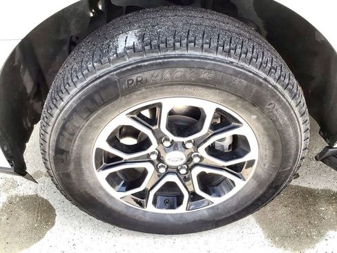 Used 2024 Ford Expedition XLT image 34