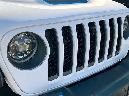 Used 2022 Jeep Wrangler Unlimited Rubicon 4xe w/ Cold Weather Group image 30