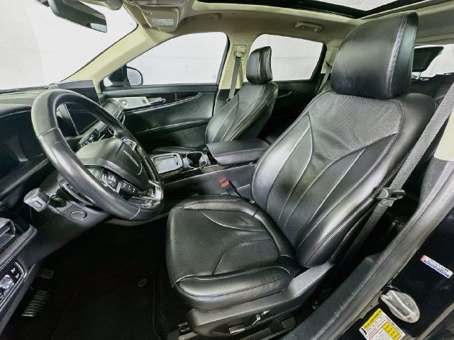 Used 2023 Lincoln Nautilus Reserve w/ Equipment Group 202A AWD/4WD image 25