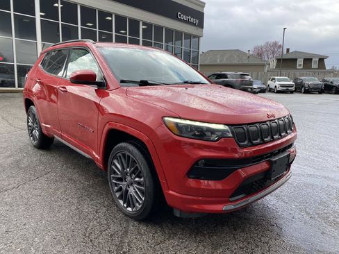 Used 2022 Jeep Compass Limited w/ (RED) Package image 10