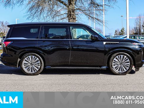 Used 2025 INFINITI QX80 Sensory image 9