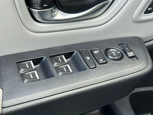 Used 2023 Honda Pilot Touring image 14