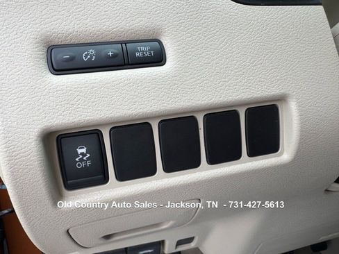 Used 2015 Nissan Murano S image 11