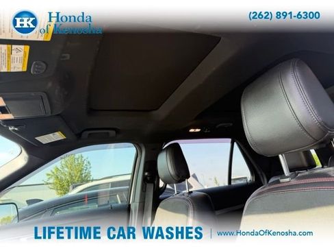 Used 2019 Ford Explorer XLT w/ Equipment Group 202A AWD/4WD image 11