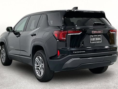 Used 2025 GMC Terrain Elevation FWD image 15