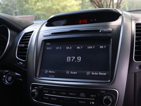 Used 2014 Kia Sorento SX w/ 3rd Row Package FWD image 40