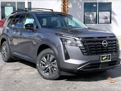 New 2026 Nissan Pathfinder SV image 13