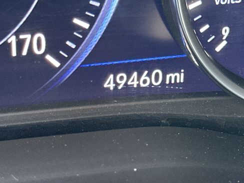 Used 2024 Buick Enclave Premium image 30