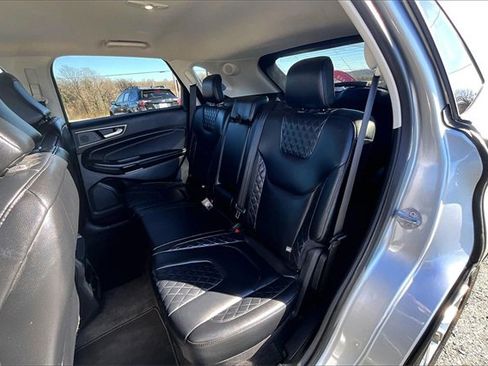 Used 2024 Ford Edge Titanium image 20