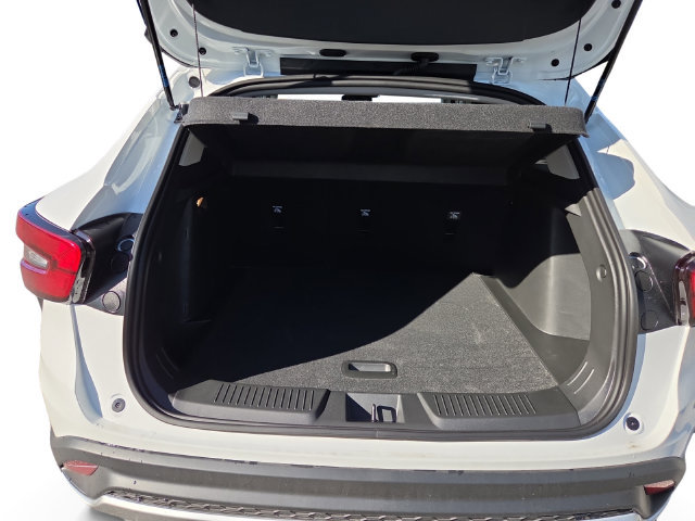Used 2026 Chevrolet Trax LT w/ LT Convenience Package FWD image 19