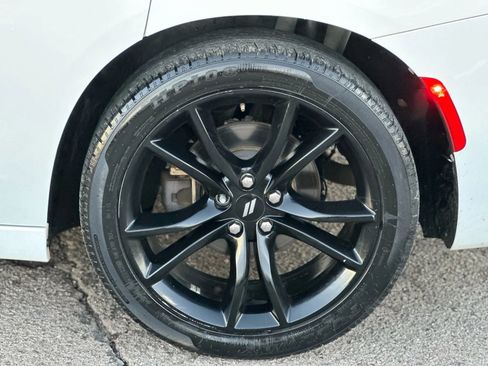 Used 2018 Dodge Charger SXT w/ Blacktop Package image 26