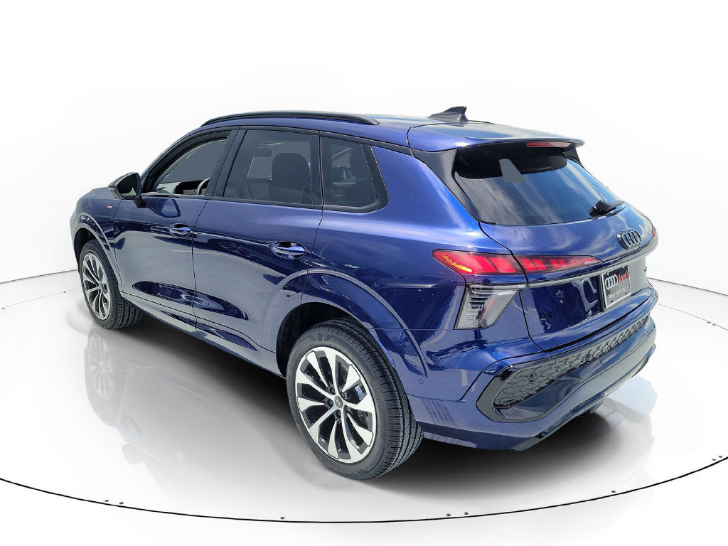 New 2026 Audi Q3 quattro 2.0T AWD/4WD image 3