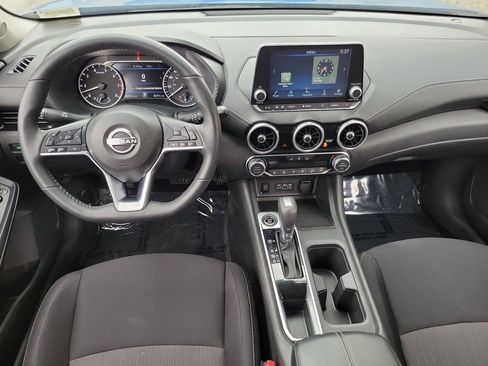 Used 2024 Nissan Sentra SV w/ All-Weather Package FWD image 4