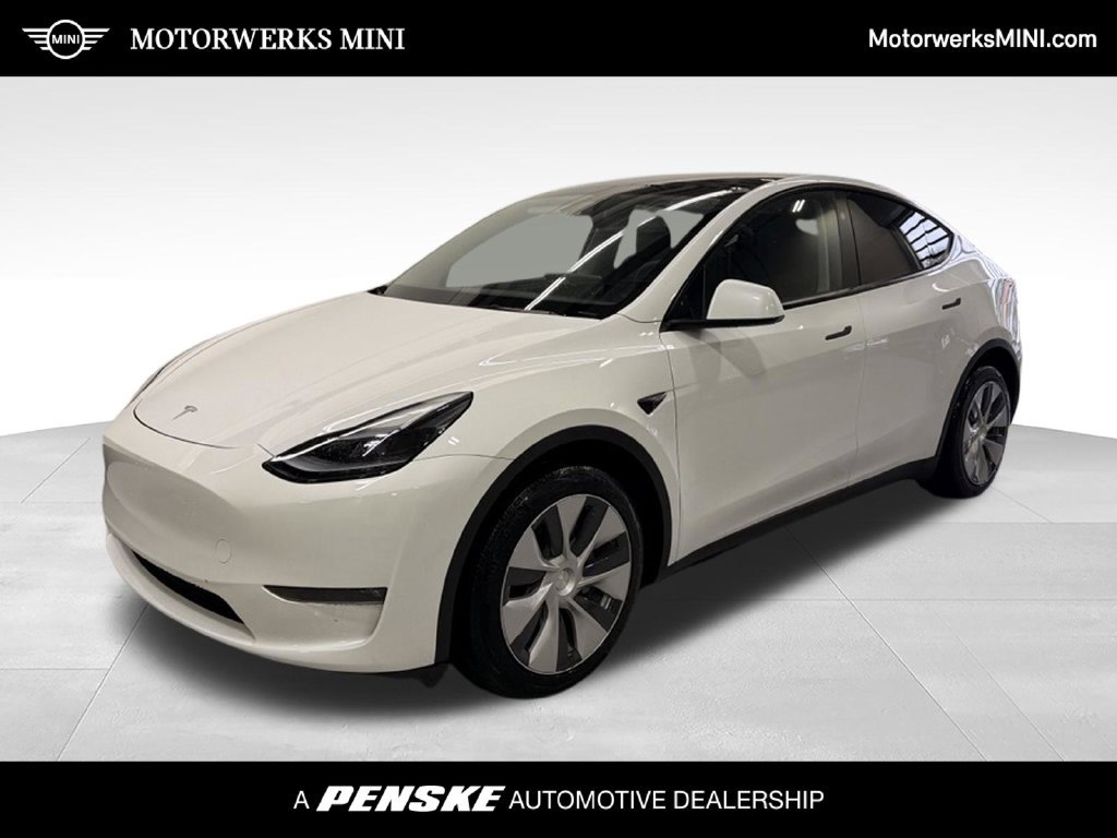 Used 2023 Tesla Model Y Long Range AWD/4WD image 1