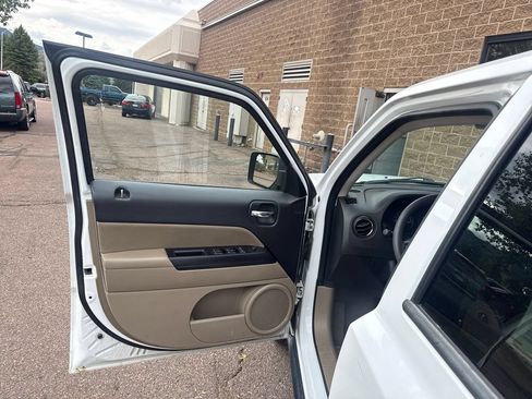 Used 2015 Jeep Patriot Sport w/ Power Value Group FWD image 11