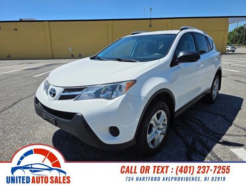 Used 2014 Toyota RAV4 LE AWD/4WD image 1