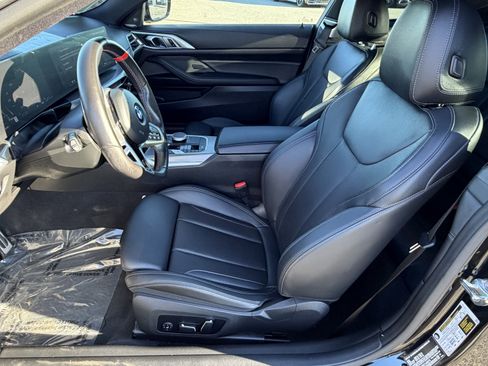 Used 2025 BMW M440i Coupe w/ Premium Package image 19