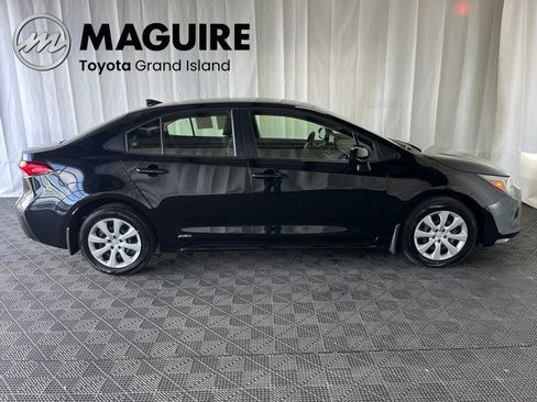 Used 2024 Toyota Corolla LE AWD/4WD image 2