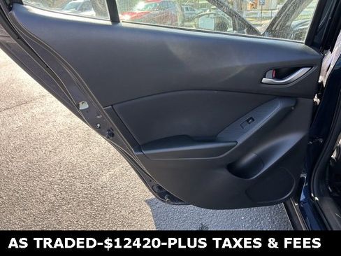 Used 2016 MAZDA MAZDA3 i Touring image 13