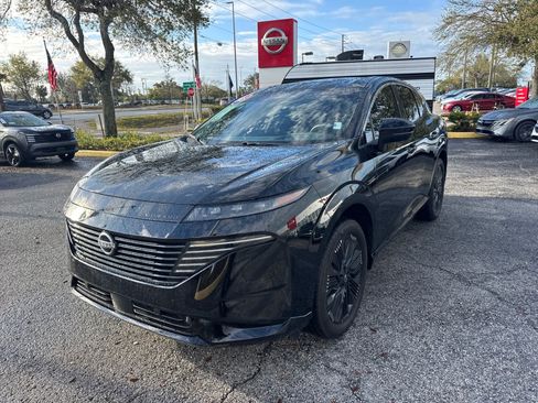 Certified 2025 Nissan Murano Platinum w/ Cargo Package image 2