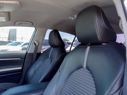 Used 2024 Toyota Camry SE FWD image 10
