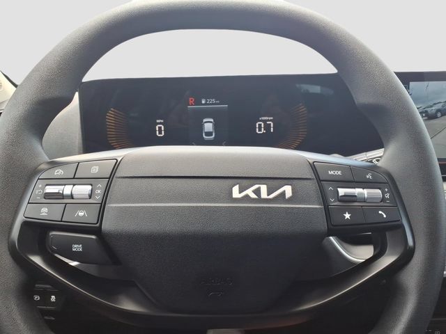 Used 2025 Kia K4 FWD image 29