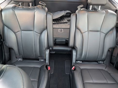 Used 2025 Subaru Ascent Bronze Edition w/ Popular Package #2 image 13