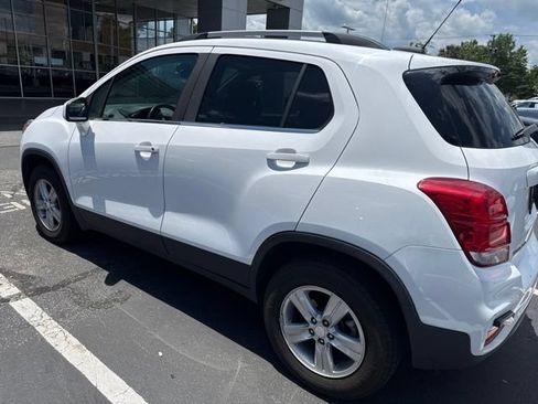 Used 2020 Chevrolet Trax LT AWD/4WD image 7