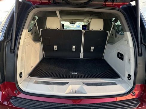 Certified 2025 Cadillac Escalade ESV Premium Luxury Platinum w/ LPO, Radiant Package image 13