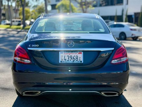 Used 2018 Mercedes-Benz C 300 C 300 Sedan 4D w/ Premium Package image 32