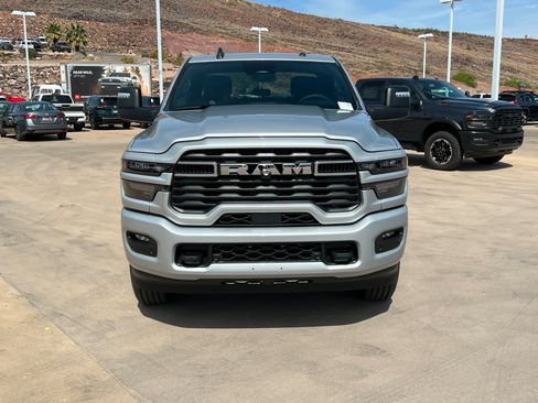 New 2026 RAM 2500 Big Horn AWD/4WD image 8