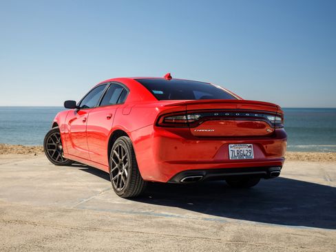 Used 2015 Dodge Charger R/T w/ Driver Confidence Group image 9