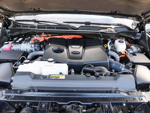 Used 2023 Toyota Tundra 1794 Edition AWD/4WD image 18