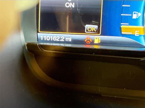 Used 2016 Ford Taurus Limited image 7