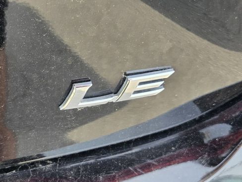 Used 2025 Toyota Camry LE FWD image 8