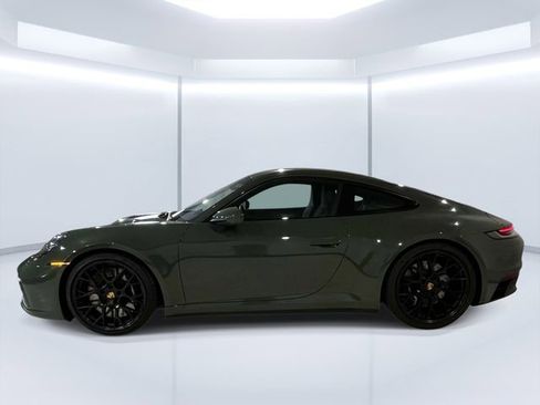 Used 2022 Porsche 911 Carrera GTS RWD image 4