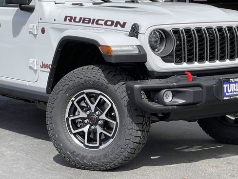 New 2026 Jeep Gladiator Rubicon AWD/4WD image 3