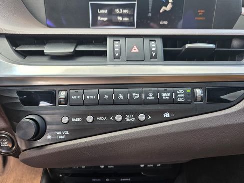 Used 2020 Lexus ES 350 350 w/ Premium Package image 20