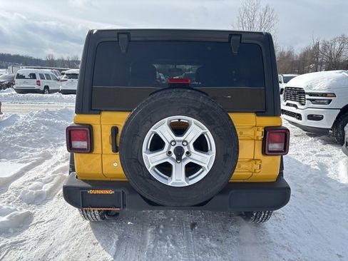 Used 2020 Jeep Wrangler Unlimited Sport S image 3