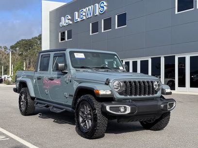 Used 2024 Jeep Gladiator Sport