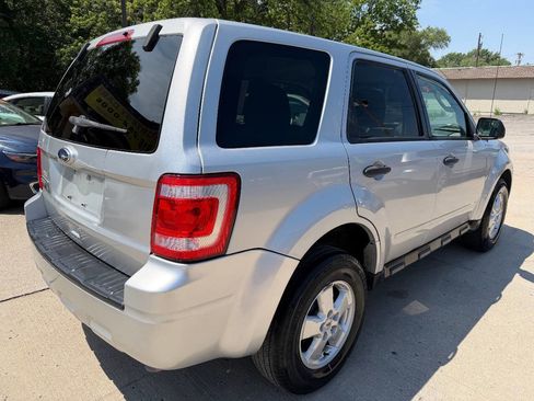 Used 2010 Ford Escape XLS FWD image 7