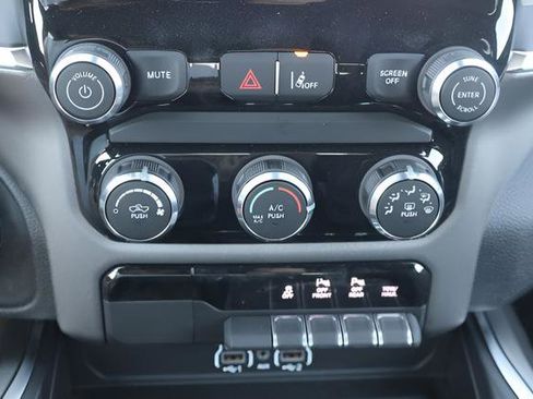 New 2026 RAM 1500 Express AWD/4WD image 24