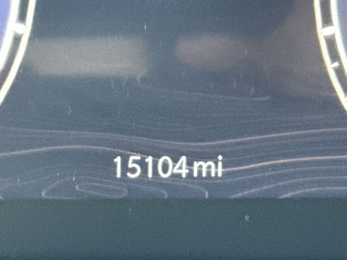 Used 2025 Jeep Grand Cherokee Limited w/ Luxury Tech Group II image 9