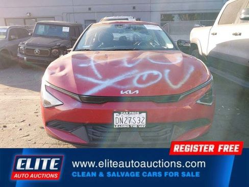 Used 2025 Kia EV6 Light w/ Light LR Technology Package image 23