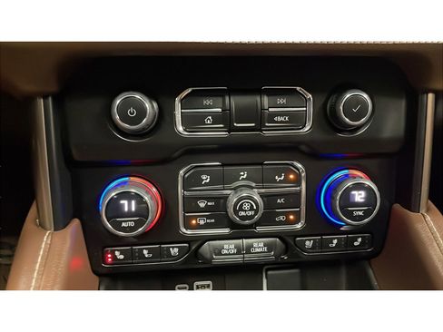 Used 2023 Chevrolet Tahoe High Country w/ Premium Package image 14