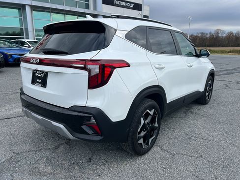 Used 2025 Kia Seltos EX w/ EX Sunroof Package image 6