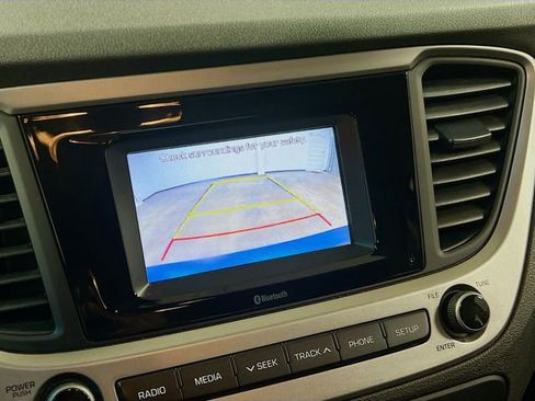 Used 2018 Hyundai Accent SE FWD image 13