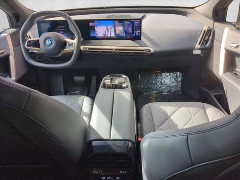 Certified 2023 BMW iX xDrive50 image 22