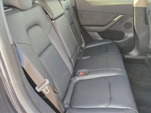 Used 2024 Tesla Model Y Long Range image 19